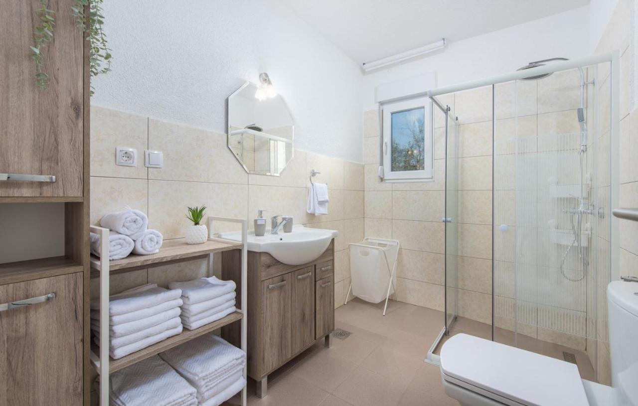 Pendolina With Private Pool Holiday home Buje