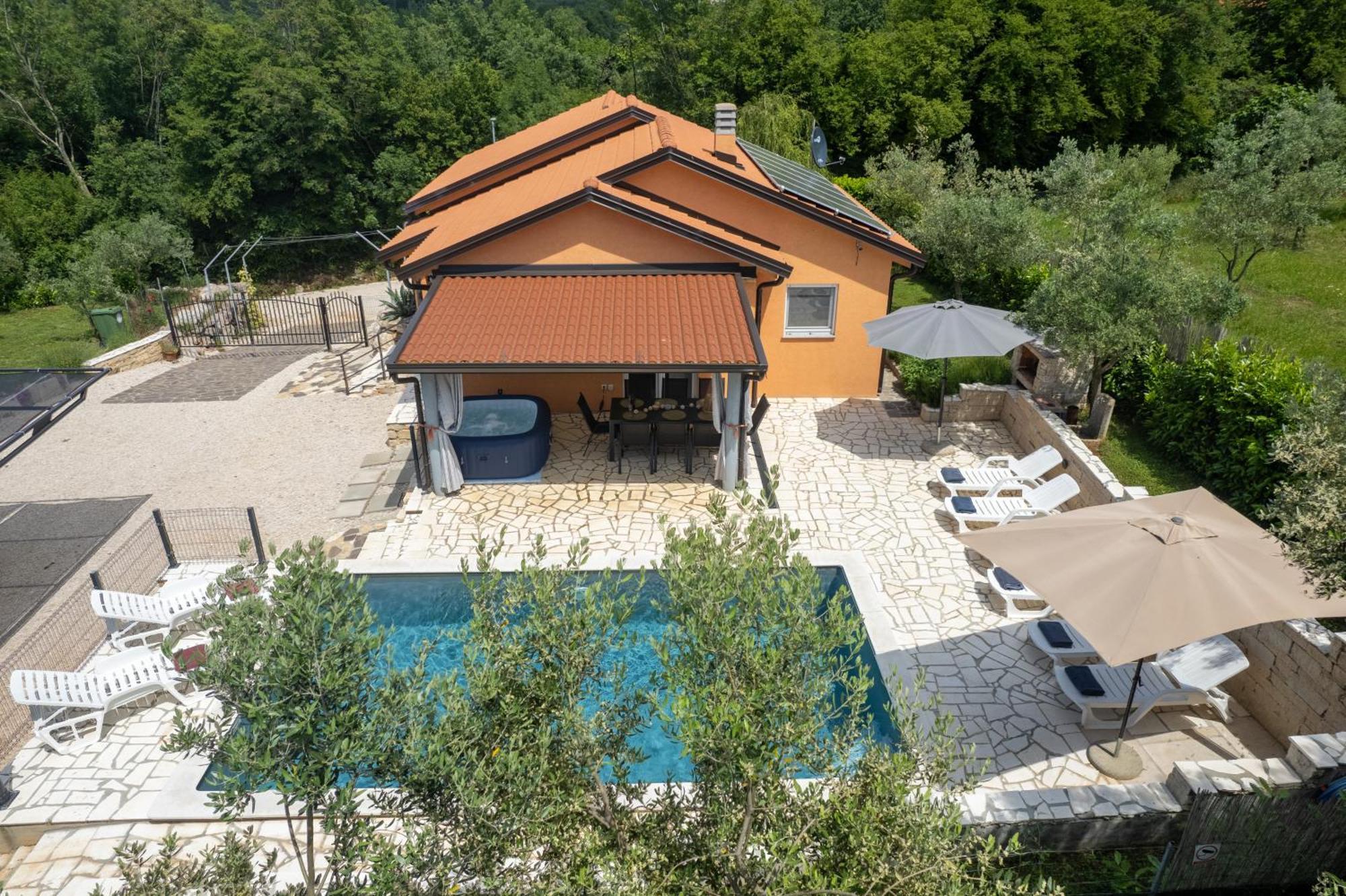 Pendolina With Private Pool Buje